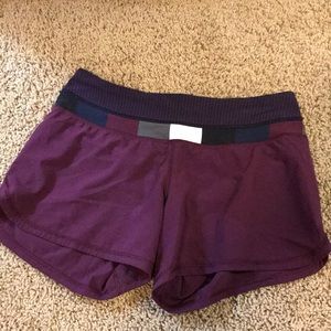 lululemon burgundy shorts